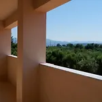Sani Kasimis شقة