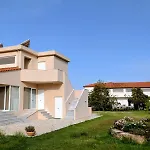 شقة Sani Kasimis