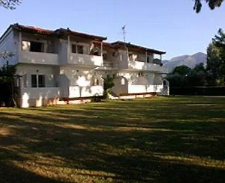 Sani Kasimis Апартаменты Кипарисия